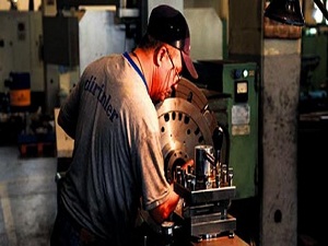 Üretim ve sitihdam arttı verimlilik düştü