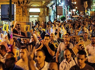 Darbe karşıtı gösteriler ivme kazandı