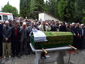 İmam namaz kıldırırken vefat etti