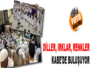 Farklı diller, ırklar, renkler Kabe'de buluşuyor