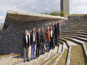 Hira mağrasından esinlenilen cami açılıyor