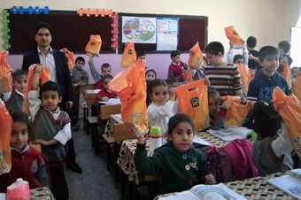 Kahramanmaraşlı öğrenciler, Diyarbakır’a bayram hediyesi gönderdi