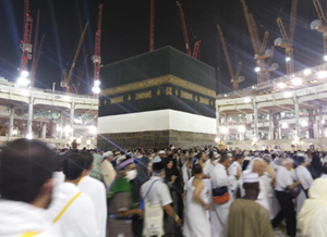 Kabe'de 24 saat tavaf