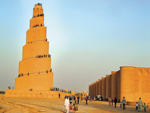 Müezzinin atla çıktığı minare