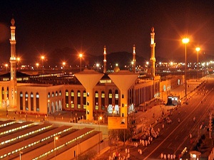 Hacı adayları Arafat'a çıkıyor