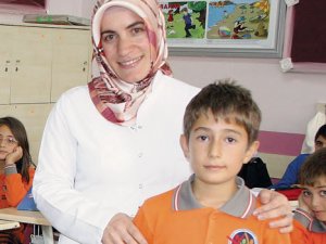 Anasınıfından beri biriktirdiği parayı kurban için bağışladı