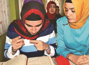 İşaret diliyle Kur'an öğrendiler