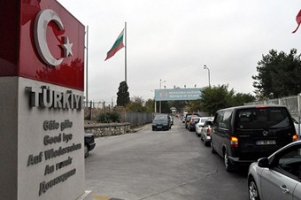 Sınır kapılarında bayram yoğunluğu