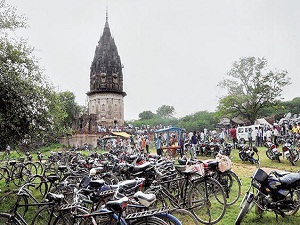 Hindistan, rüyada görülen bin ton altının peşinde