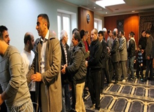 Almanya Müslümanların bayramlarını tartışacak