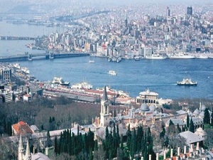 'Saray ve surlar tehlike altında'