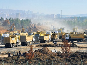 ODTÜ arazisinde 30 iş makinesi ve 300 kamyonla yol çalışması