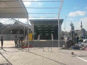 Marmaray, esnafı da vatandaşı da sevindirecek