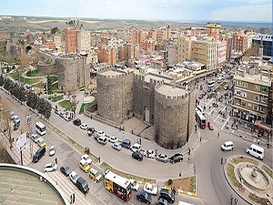 UNESCO yolundaki Diyarbakır Surları dünyaya tanıtılacak