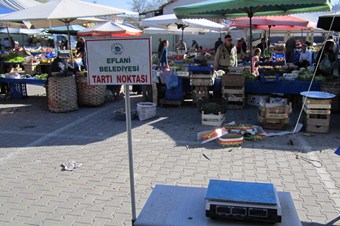Belediyeden pazar yerine elektronik tartı hizmeti
