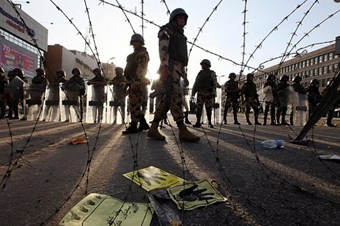 Mısır'da cunta hükümeti enkaz devredecek