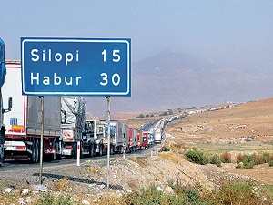 Habur’daki araç kuyruğu Güneydoğu’daki fabrikaları vurdu