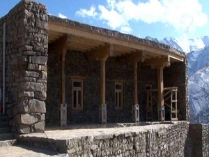 900 yıllık tarihi camiye sahip çıktılar