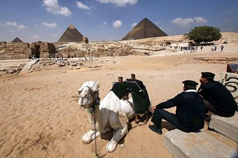 Mısır turizmine de darbe