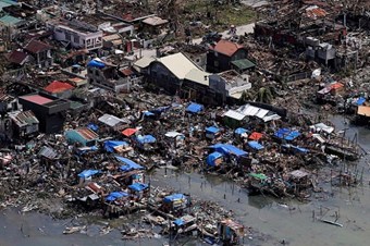Haiyan tayfununda ölü sayısı 5 binin üzerinde