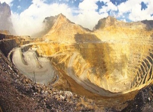 Altının cefası fakire sefası zengine