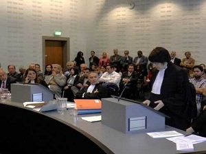 Hollanda'da anadil öğretimi talebi reddedildi