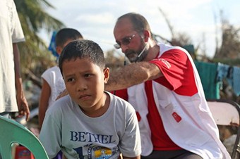 Tacloban'a Türk doktorlar yardım eli uzattı