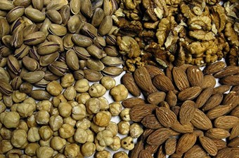 Kuruyemiş, kanser ve kalp krizi riskini azaltıyor