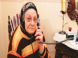 Acil butonu yaşlıların hizmetinde