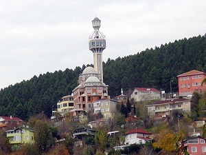 Boğaz manzaralı teras minare