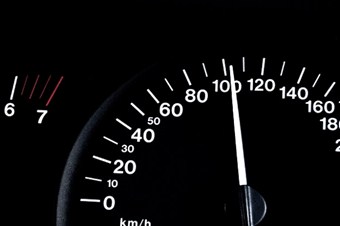 Hız tutkunlarına ağır ceza yolda