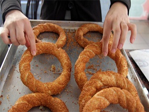 Susam ve un zamlandı, simit piyasası kızıştı