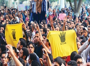 Darbe karşıtları Tahrir'e girdi!