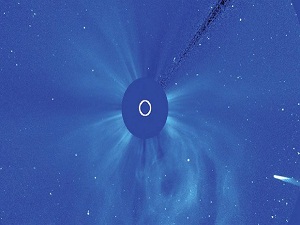 Bilim insanları kuyruklu yıldızın peşini bırakmıyor