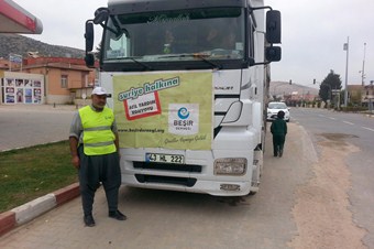 Suriye'ye 25 ton un gönderildi