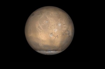 Mars'ta tatlı su gölünün izleri bulundu