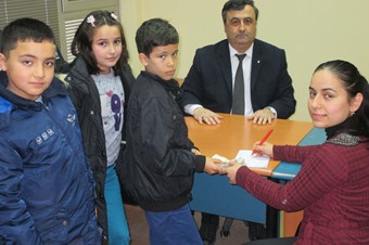 İlkokul öğrencilerden Filipinler'e yardım