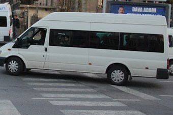 Kamu kurumlarına personel servis aracı zorunluluğu