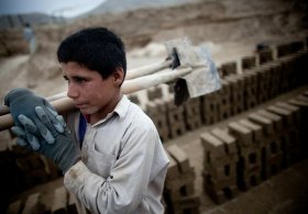 Çocuk işçiler steril ortamlarda yaşamıyor