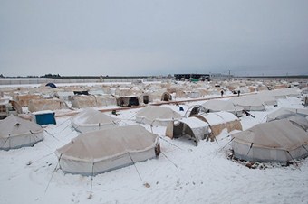 Suriye'de 2 çocuk daha donarak öldü