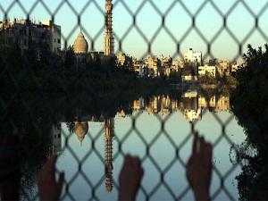 Gazze'yi hem sel hem abluka vuruyor