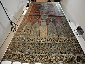 Kâbe'nin 500 yıllık kapı örtüsü teşhire hazır