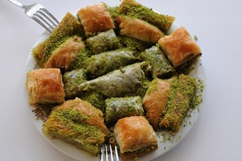 Bayramda beslenme düzeninizi bozmayın