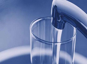 İftarda öncelikle 2-3 bardak su içilmeli