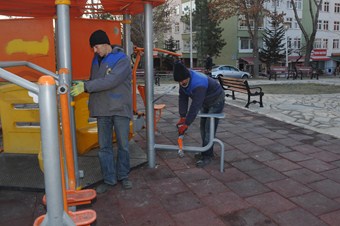 Yenimahalle parkları kışın da dolu