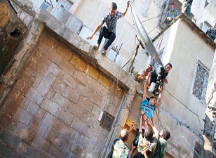 HRW Raporu: Esad Halep'te sivilleri vuruyor