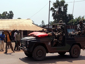 Afrika Müslümanlarından Fransa'ya ultimatom