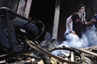 İhvan üyelerinin ev ve iş yerlerine saldırı