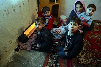 Dondukları eve geri döndüler