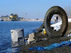 Van gölü çöplük oldu